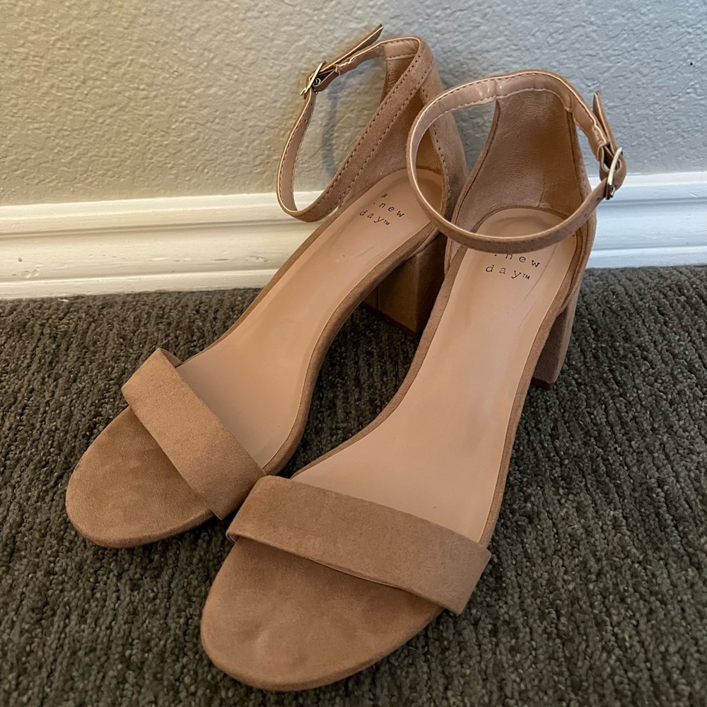 Tan Heels